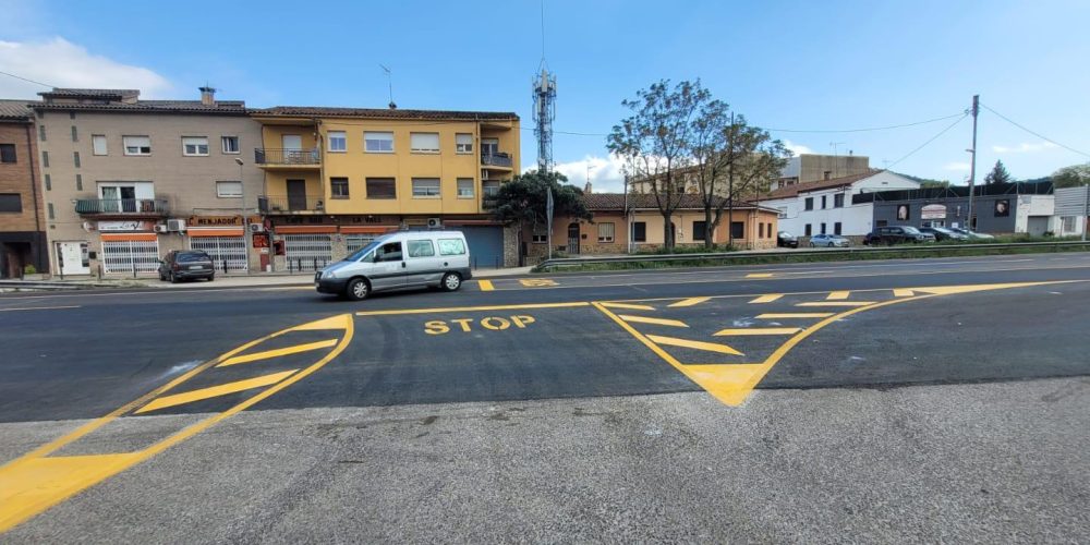 Señalización de obras Hoy desde Crossbasa nos hemos encarado de llevar a cabo la señalización de obras en las carreteras de Barcelona. 