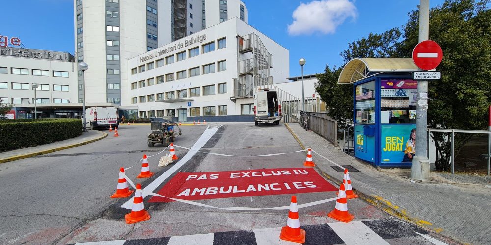 Senyalització horitzontal en Hospital Bellvitge de Barcelona