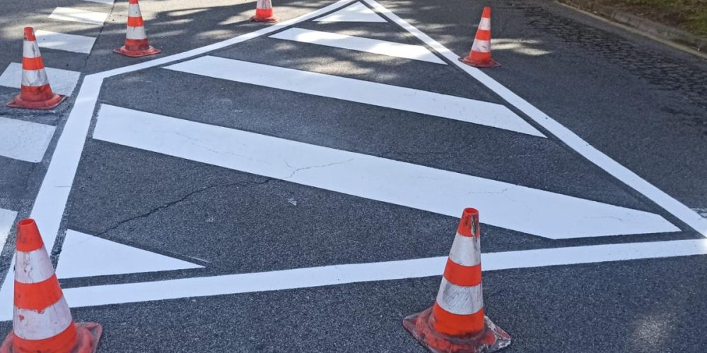 En el dinámico entorno urbano de Tarragona, la actualización de la señalización vial es esencial para garantizar la seguridad y el flujo eficiente del tráfico.