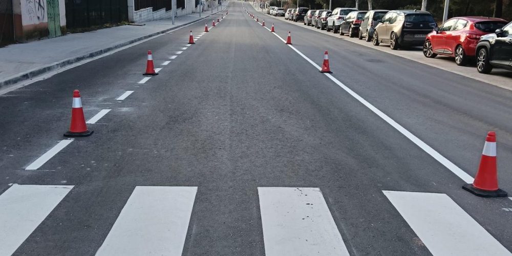 Hoy en Crossabsa nos hemos dedicado a un nuevo proyecto en Rubí, llevando a cabo la pintura blanca de señalización vial en diversas calles de la localidad